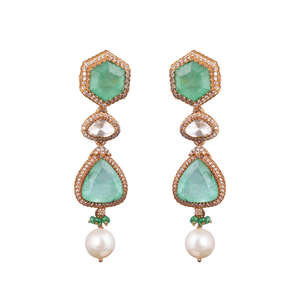 Ensemble collier et boucles d'oreilles Gajaah en argent sterling 925 avec émeraudes, bijoux en argent pur pour mariages, fêtes et occasions spéciales pour femmes - Product Image 2