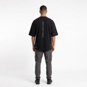 เสื้อยืดเทคแวร์โอเวอร์ไซส์แบบหนาพิเศษ 240GSM สำหรับผู้ชาย ผ้าฝ้ายแบบต่อแผง สไตล์สตรีทแวร์ พร้อมรายละเอียดสะท้อนแสง Mafra Apparels - Product Image 2
