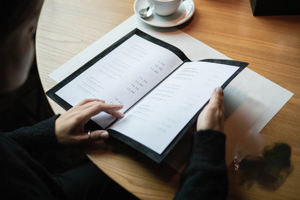 Porta Menús de Cuero de Alta Calidad, Plegable, Duradero, Protección para Restaurantes, Cafés, Hoteles, Recargable, Acabado de Lujo LMC-0059 - Product Image 4