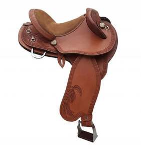 Selle de cheval en cuir au fini lisse et élégant, parfaite pour la manége de spectacle, les événements formels et une présentation équestre raffinée. - Product Image 4