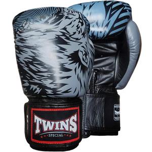 Équipement de combat de kickboxing professionnel, gants de boxe rouges Twins, logo personnalisé, Muay Thai MMA, gants en cuir faits à la main, Boxeo - Product Image 6