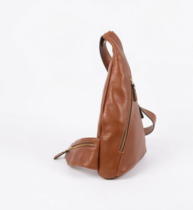 Sac de poitrine en cuir véritable marron camel d'inspiration vintage pour femme, sac à bandoulière avec fermetures éclair durables et ajustement réglable - Product Image 3