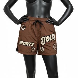 Shorts cortavientos de poliéster ligero de 135 GSM, color marrón, estilo urbano, con parche bordado y logotipo personalizado para mujer. - Product Image 3