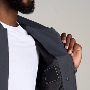 Chaqueta Bomber con Capucha para Hombre, Color Liso, de Invierno, Lona Impermeable, Transpirable, Resistente al Viento, Diseño Elegante, Tallas Personalizables - Product Image 3