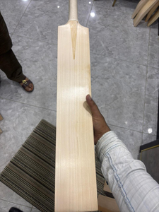 Bâtons de cricket en saule anglais, durables et légers, avec logo et autocollants personnalisés, différentes formes, emballage haut de gamme - Product Image 3