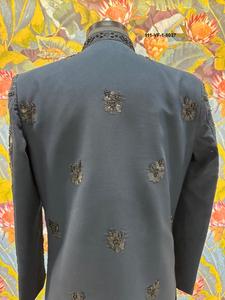 Sherwani formel pour homme, bleu prussien, orné de perles à la main, style indo-occidental, avec motifs floraux complexes et tissu en mélange de soie de qualité supérieure - Product Image 3