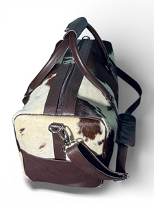 Bolsa de Viaje de Cuero Genuino con Pelo, Cierre de Cremallera, Diseño Moderno, Directo de Fábrica OEM LHODB-0060 - Product Image 4