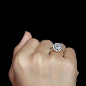 Bague de fiançailles en or 18 carats avec diamant de laboratoire taille poire et halo pour femme, bijou d'anniversaire - Product Image 5