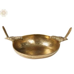 Bols de 7 pouces faits à la main avec des oiseaux sur le bord - Product Image 1