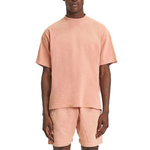 Ensemble d'été confortable en deux pièces, t-shirt respirant et short de sport, conçu pour les séances de gym et les activités de plein air - Product Image 3