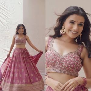 Fatema Fashion Salwar Kameez en Georgette violette, broderie, sequins, design ethnique moderne, semi-cousu, pour femmes, demoiselles d'honneur - Product Image 4