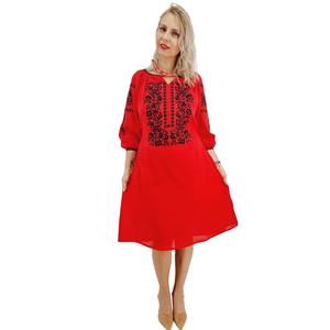 Las mujeres bordadas de manga larga usan hasta la rodilla bordado exclusivo vestido Ucraniano - Product Image 1