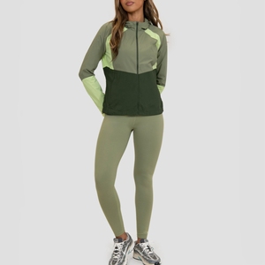 เสื้อแจ็คเก็ตกันลมแบบมีฮู้ดสำหรับผู้ชายไซส์ใหญ่ ราคาสมเหตุสมผล กันน้ำ แห้งเร็ว ระบายอากาศได้ดี เหมาะสำหรับใส่ลำลองในฤดูหนาว มีสินค้าพร้อมส่ง - Product Image 1