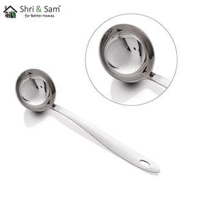 Utensilio de cucharón de acero inoxidable Onida para servir y verter - Product Image 1