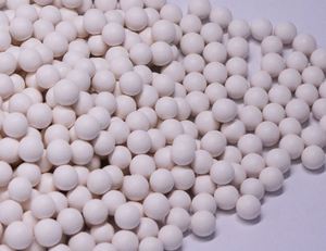 [Water & People] Boules de céramique naturelles premium et médias filtrants d'eau minérale alcaline pour la filtration - Product Image 1
