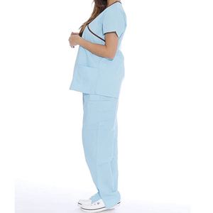 Ensemble de blouses médicales deux pièces de haute qualité pour femmes – Respirant, facile d'entretien, coupe décontractée – Idéal pour cliniques et hôpitaux - Product Image 2