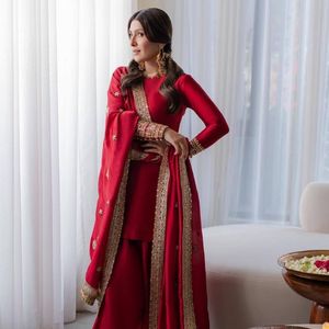 Red Indian Pakistani Set <b>Velvet</b> Anarkali Suit Embroidered Long <b>Coat</b> Palazzo Embroidery Wedding Banquet Outfit - Product Image 1