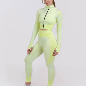 Conjunto de Yoga Elástico de Compresión con Leggings Sin Costuras de Camuflaje y Efecto Scrunch para Mujer, Uso en Exteriores, Conjunto de Yoga de 3 Piezas - Product Image 4