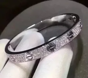 Bracelet jonc en argent sterling pour femme avec moissanite véritable 5,20 carats taille ronde, sertissage griffe, plaqué or - Product Image 4