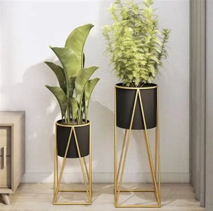 Supports à fleurs modernes en métal plaqué or avec jardinières circulaires pour plantes vertes d'intérieur, design minimaliste, décoration intérieure - Product Image 3