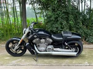 Motocicleta Davidson V-Rod Muscle 1250cc V-Twin Refrigerada por Agua, Usada y en Buen Estado, Tipo Cruiser Estadounidense, 3 Años de Garantía, Lista para Exportación - Product Image 4
