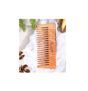 หวีไม้ธรรมชาติขัดเงาทำมือ คุณภาพพรีเมียม หวีไม้แฮนด์เมดคุณภาพสูง อุปกรณ์ดูแลเส้นผม บรรจุภัณฑ์แบบกำหนดเองได้ - Product Image 1