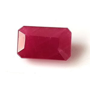 พลอยทับทิมแอฟริกันธรรมชาติ 3.95 กะรัต ทรงเหลี่ยมมรกต - Product Image 1