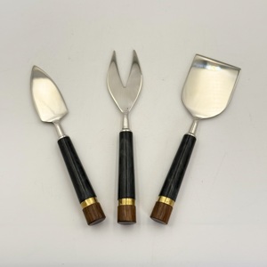 Juego de Cuchillos para Queso de Lujo Hechos a Mano, de Acero Inoxidable con Mango de Resina, Utensilios de Mesa Elegantes para Bodas y Ocasiones Especiales - Product Image 2