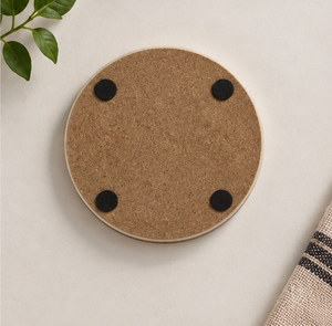 Posavasos de madera redondos hechos a mano de latón AK, Juego de 4 posavasos atractivos de diseño moderno para utensilios de cocina/adornos de vajilla - Product Image 3