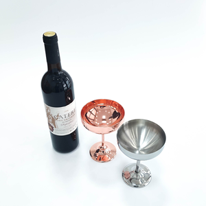 Copa de Martini Clásica y Elegante de Acero Inoxidable, Copa de Vino Tipo Globo para Regalos de Navidad, Impresión Personalizable - Product Image 2