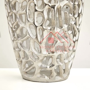 Vase de table en métal argenté pour salon Meilleure vente Décoration de mariage de qualité supérieure Vase à fleurs en métal coulé au sable Meilleur vendeur - Product Image 6
