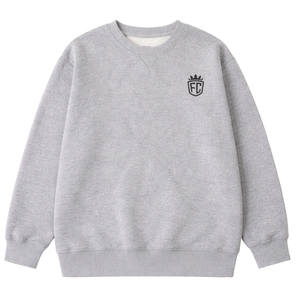 Sweat-shirt à col rond en tricot gris, tricot doux, manches longues, style streetwear décontracté, cardigan confortable et respirant, logo sur le devant - Product Image 1