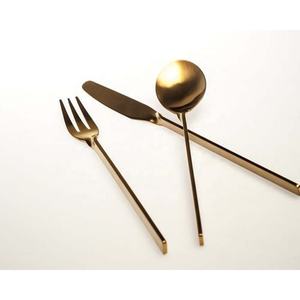 New Style Portugal Colorful Wedding Luxury <b>Mirror</b> <b>Gold</b> Black Handle Cutlery with <b>Gold</b> Plated Modern Salad Server Set - Product Image 1