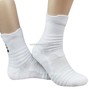 Chaussettes de sport respirantes et douces avec évacuation de l'humidité, ajustement confortable pour les sports quotidiens et les vêtements décontractés - Product Image 5