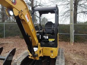 Mini-excavatrice 2023 303.5CR, godet de 0,12 m, moteur Yuchai de 110 kW, puissance de creusement élevée, garantie de 2 ans, jaune, 10 tonnes - Product Image 3