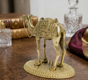Ídolo de Camello Chapado en Latón Puro Hecho a Mano por Jaipur Metals |   Estatua 100% de Latón |   10 X 6.5 X 8 cm |   189 g |   Decoración del Hogar y Regalos - Product Image 4