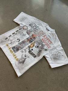 Camiseta Unisex Extra Grande de Manga Corta con Estampado Gráfico Ilustrado y Detalles de Pedrería, Estilo Urbano Premium, Moda Casual - Product Image 2