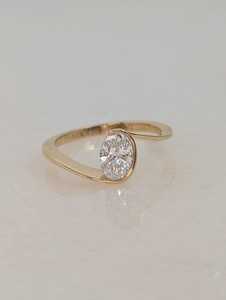 Anillo de Boda Curvo Único con Diamante Ovalado de 1.00CT Cultivado en Laboratorio, Diseño Especial CREATIVE CRAFT, Certificado IGI, Oro Sólido de 14K para Mujer - Product Image 5