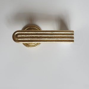 Manija de Puerta Moderna con Ranuras, Acabado Dorado Antiguo, Roseta Redonda, Herrajes para Puertas Interiores - Product Image 3