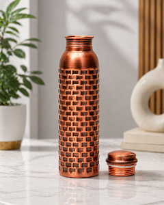 Botella de agua de cobre martillado de alta demanda, a prueba de fugas, 950ml, de Metal Copper por Tradebit - Product Image 2