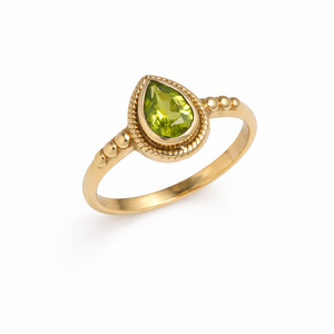 Anillo de Peridoto en Latón Natural, Banda con Cuentas, Estilo Moderno y Minimalista, Unisex, Elegante, con Gema Verde, Joyería Destacada - Product Image 1