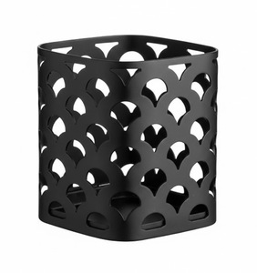 Porte-bougie cylindrique en laiton avec découpes circulaires pour la décoration de la maison, les mariages, les fêtes de Noël et l'éclairage de table - Product Image 3