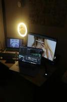 Suite de Video Creativa Más Vendida para Edición Profesional de Video, Gráficos Animados, Animación o Postproducción Disponible para la Venta