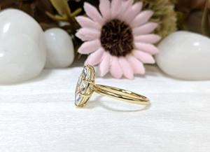 Anillo de compromiso solitario de moissanita de 2 quilates con corte marquesa, oro amarillo macizo de 14K, engaste de lujo con puntas, para fiesta o boda - Product Image 2