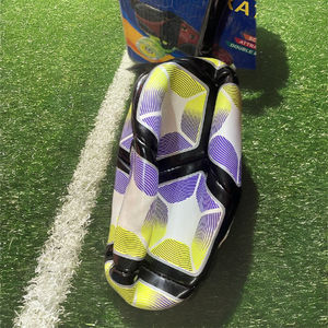Équipement de football d'entraînement de qualité supérieure, durable, multicolores, en tailles 3-5, en matériau PU/PVC, emballage personnalisé pour les exportateurs - Product Image 3