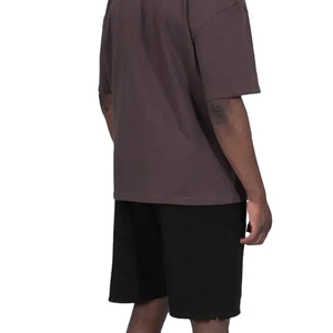 เสื้อยืดผู้ชายทรงโอเวอร์ไซส์ สีน้ำตาล ผ้าฝ้าย แขนสั้น คอกลม สไตล์ลำลอง สีพื้น แบบถัก ทรงปกติ - Product Image 3