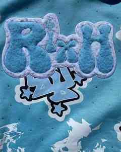 Sudadera con capucha personalizada con forro de Saint para hombre, jersey con dobladillo en bruto recortado, logotipo personalizado 100% algodón, parche bordado de rizo francés, Sudadera con capucha sin cuerda - Product Image 3