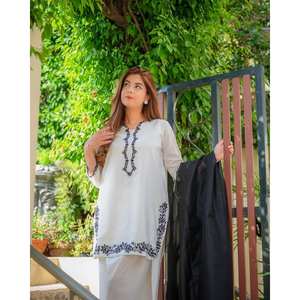 LG Women's Beautiful White Top and Bottom con Dupatta para fiestas Conjunto elegante - Product Image 5