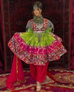 Vestido afgano Kuchi de tela Banarasi, conjunto bordado de 3 piezas para uso diario informal, hermoso bordado y diseño de vestido. - Product Image 2