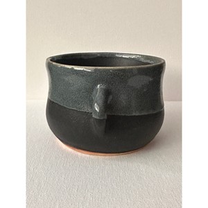 Pot en céramique noire artisanale avec poignées - Vaisselle en grès en gros - Product Image 3